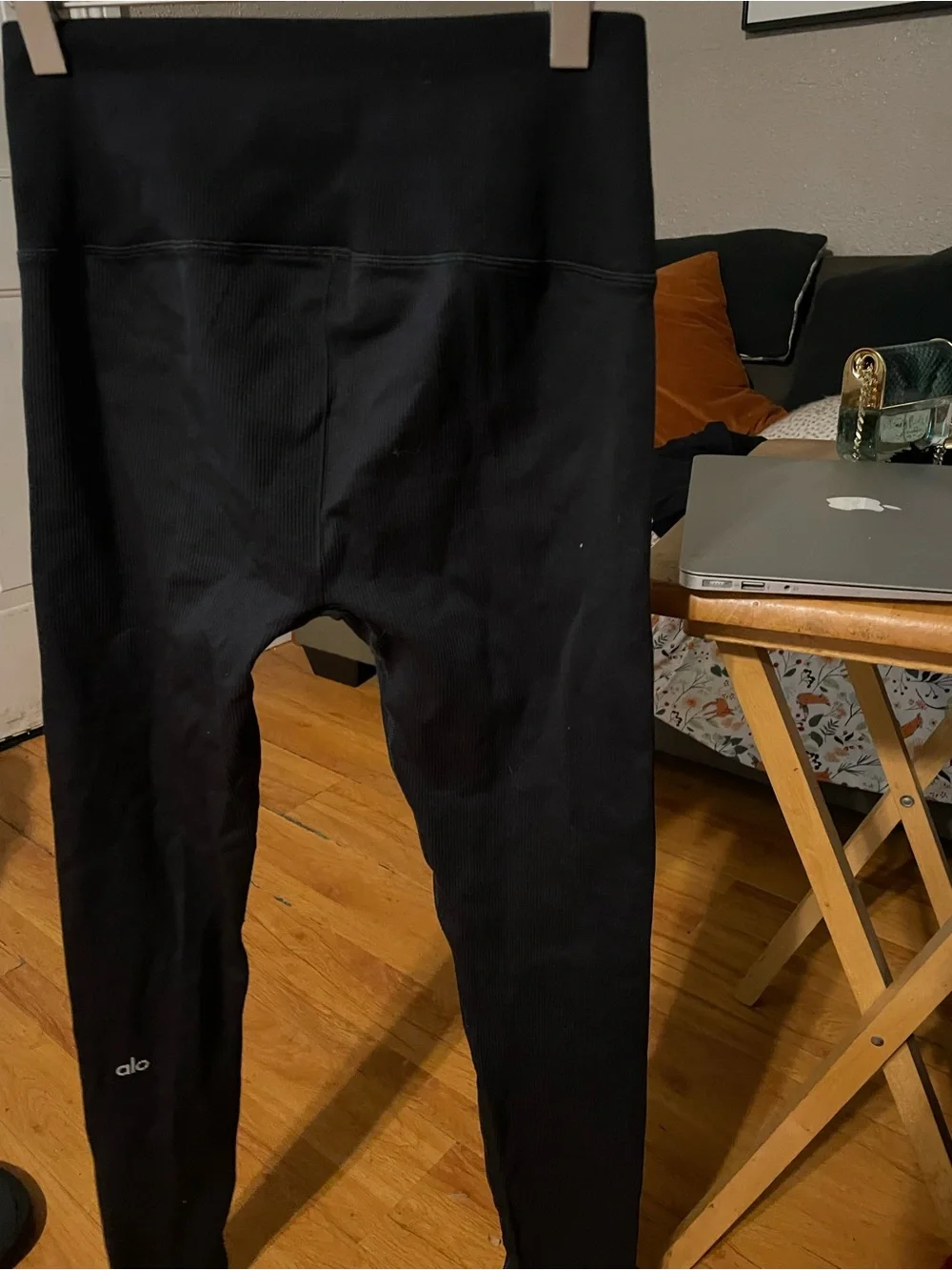 Alo Yoga Seamless Ribbed Stretch Black Leggings